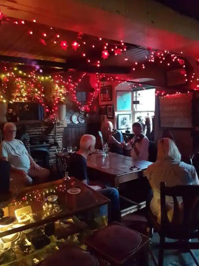 Kingfisher Lodge & Pub Castleconnell Bagian luar foto