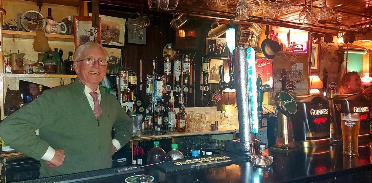 Kingfisher Lodge & Pub Castleconnell Bagian luar foto